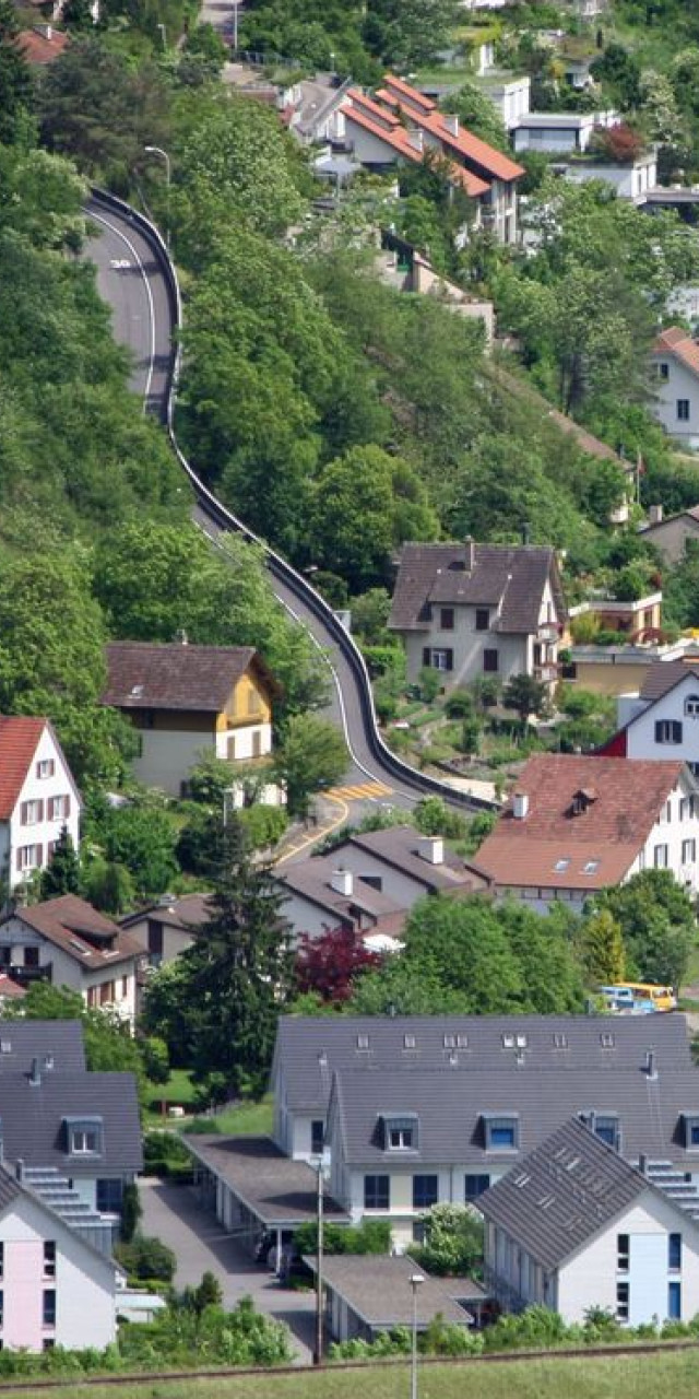 BAUGESUCH Erben Umbricht-Scherer, Ersatz Geländer auf Garagendach, kombiniert mit PV-Anlage - Müselstrasse 19