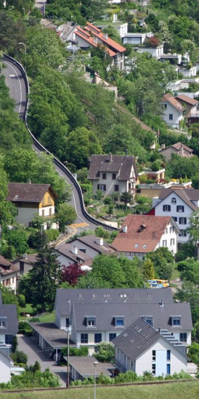 NACHTRÄGLICHES BAUGESUCH Pensionskasse Marti. Sichtschutzwand, Nelkenweg 1