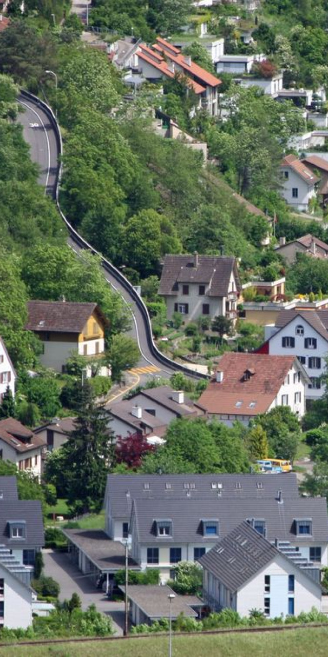 BAUGESUCH Wilk Eveline, Höhenweg 69. Umnutzung Kellergeschoss zu Gewerbe-/ Atelier-/ Freizeiträume